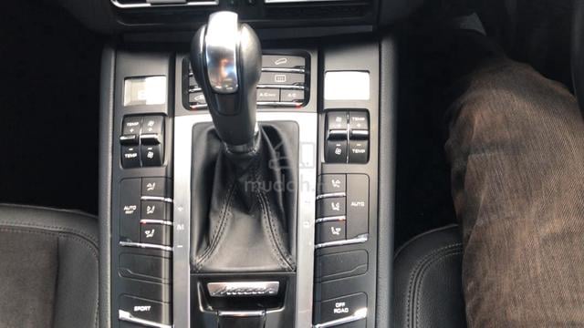 2015 Porsche MACAN 3.0 S (loan kedai) - 3