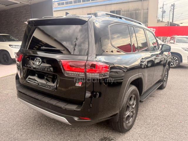2024 Toyota Land Cruiser 300 GR-Sport 3.5 Petrol - 3