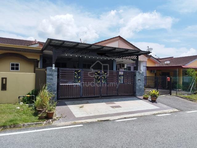 (Open Facing) Jalan Merak,Bandar Putra, Kulai, Johor Bahru 1