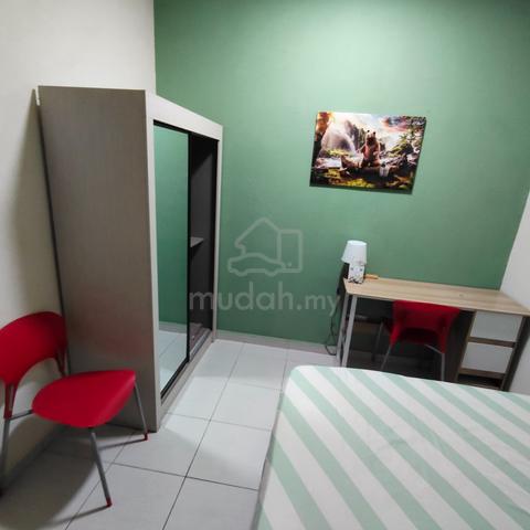 The Academia South City Plaza, Seri Kembangan, Serdang, MRT station 1
