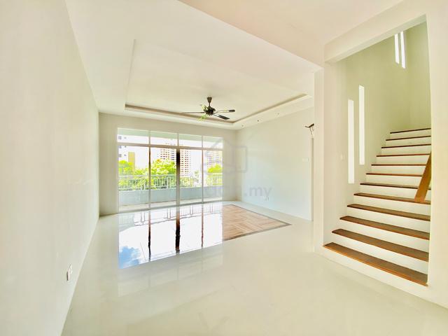 KEY ON HAND !! Sierra Vista 2850sf 3STY SEMI-D BRAND NEW Bukit Jambul 1