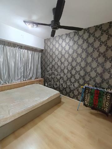 University Prime Condominium 1