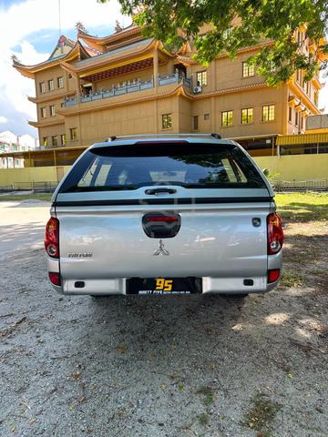 2012 Mitsubishi Triton Lite 2.5MT 4X2 KANOPI - 2