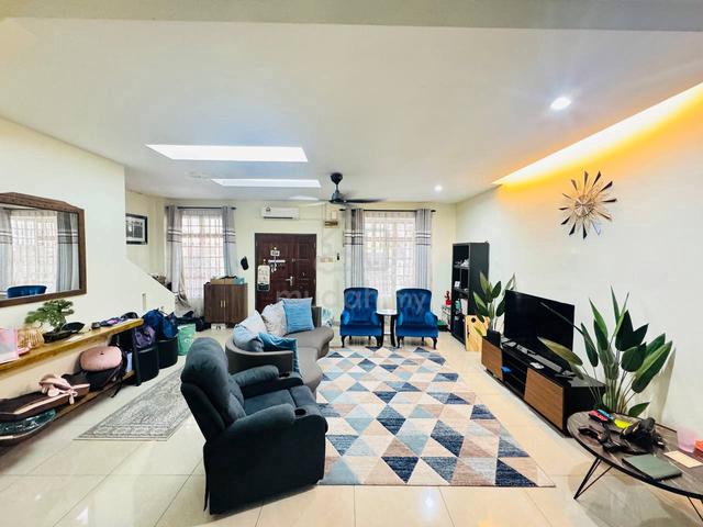 RUMAH CANTIK 2 Double Storey Terrace Taman Mulia Pajam N9 For Sale 3