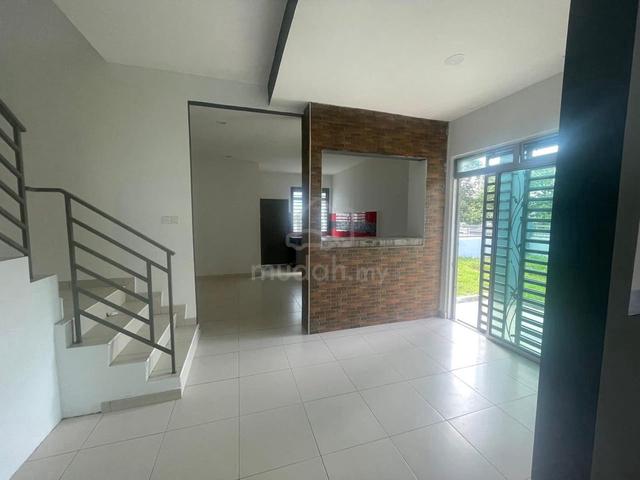 Full Loan Cash Out Scientex Senai 2 Storey CORNER Renovated Unit 1