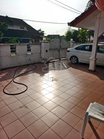 Jalan Jelatang 1.5 Storey Semi Detached House 3bed Masai Johor 1