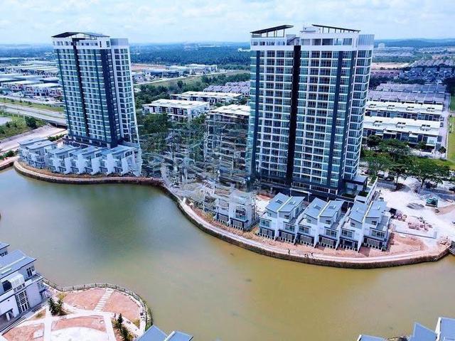 D'Lagoon Luxury Development By The Lake 1