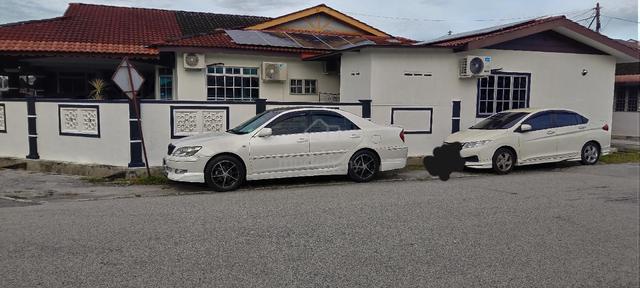 2003 Toyota CAMRY 2.0 E (A) - 3