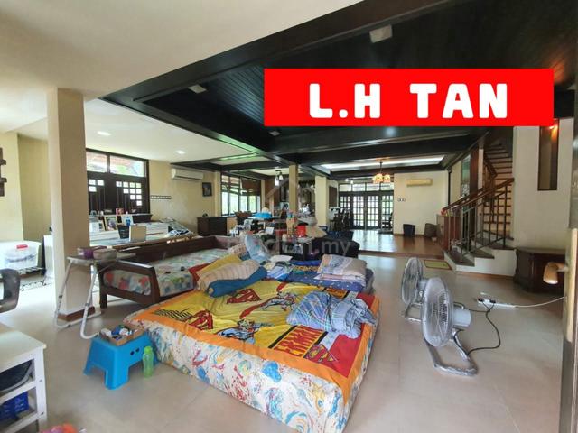 Tanjung Bungah Hillside 2sty Semi-D big compound for commercial use 1