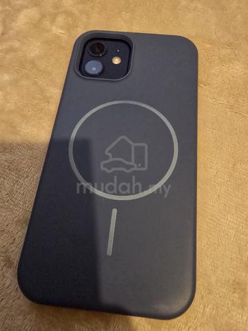 iPhone 12 128gb - photo 3 of 5