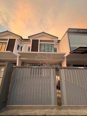 Novus Spring @ Kluang Brand New Double Storey Terrace House for Rent 1