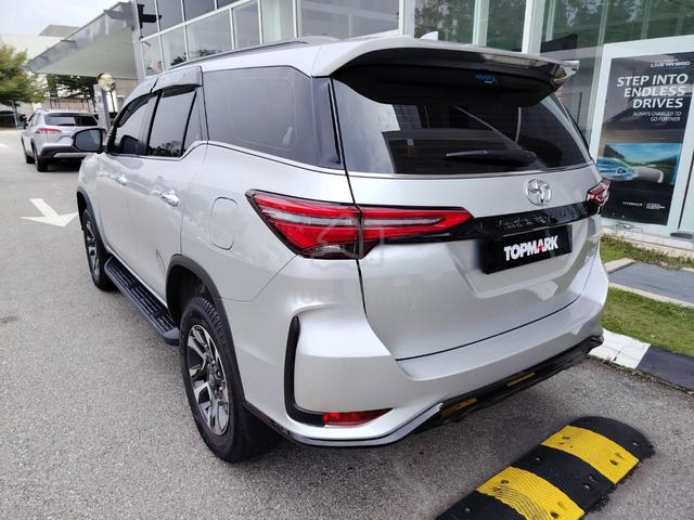 Toyota FORTUNER 2.8VRZ (A) 2,730km Full S/Record - 5