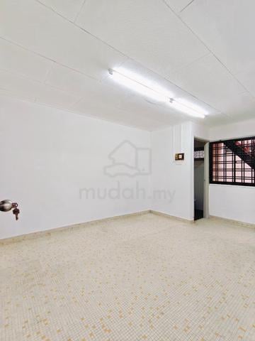 Taman Sri Tebrau*SUPER RARE UNIT* 1