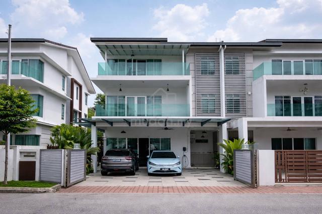 SEMI D RENOVATED 1080 Residence Puncak Saujana Kajang 3 Storey 1