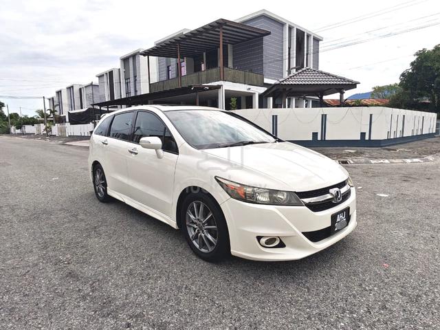 Honda STREAM 1.8 i-VTEC RSZ FACELIFT (A)like new - 2