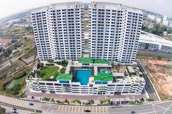 Sky Gardens Residences 1