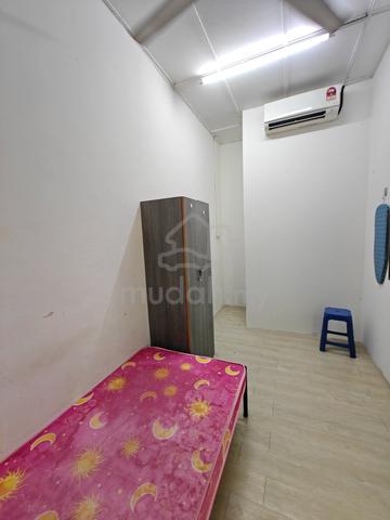 Bukit Indah room rental (last room) 1