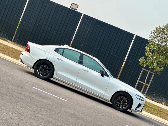 VOLVO S60 2.0 T8 R-DESIGN🔥LiMITED UNIT‼️‼️‼️‼️‼️ - 2