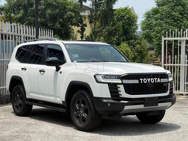 Petrol 2025 Toyota LANDCRUISER 300 3.5 GR SPORT(A) - 1
