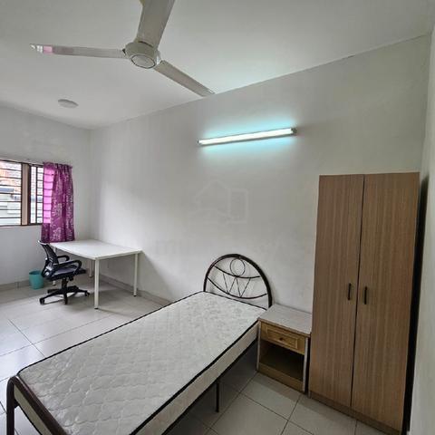 Setia Alam Master and Medium Room for rent 1