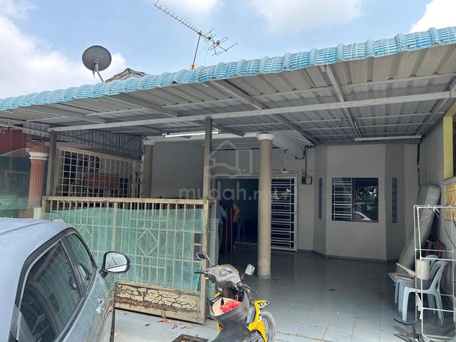 freehold single storey terrace at Taman Mayang, Bemban 1
