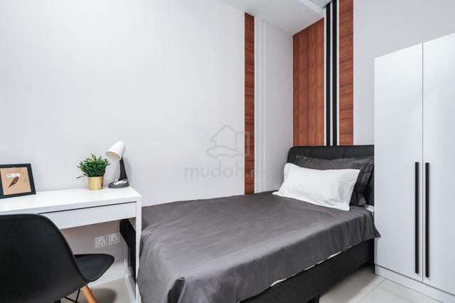 ICON RESIDENZ Kelana Jaya All Inclusive Private Room with Aircon 1