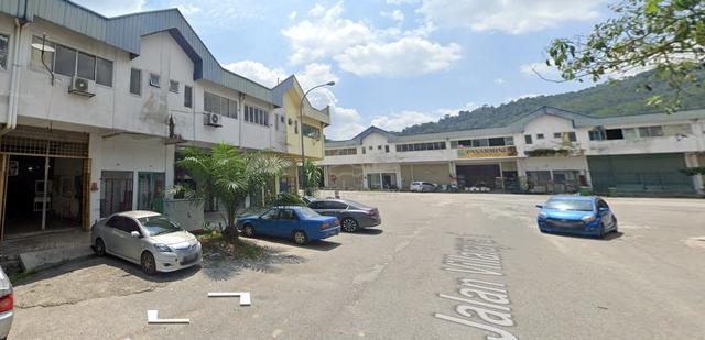 Taman Industrial Villaray Semenyih, 1.5 storey factory, 20 x 80 1
