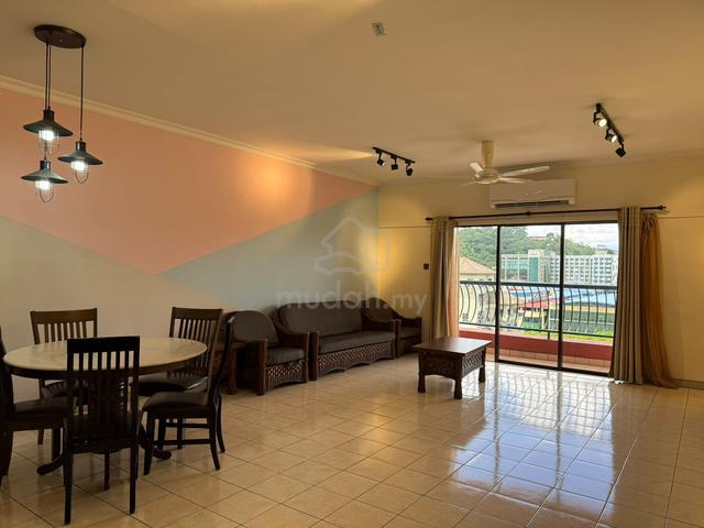 Marina Court 1