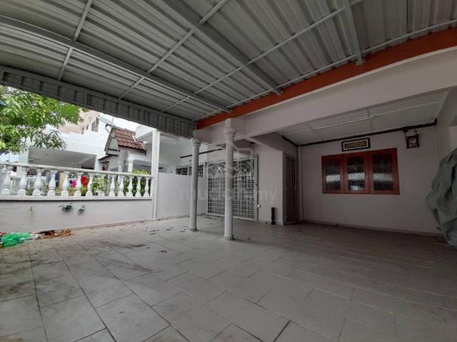 TOWN 2 Storey Terrace Taman Laksamana Cheng Ho Semabok Ujong Pasir 1
