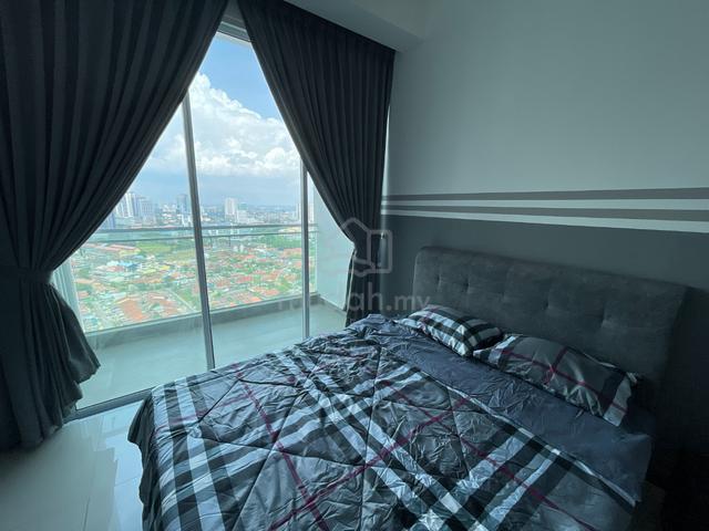 Paragon Suites Balcony Room For Rent Near CIQ JB 1
