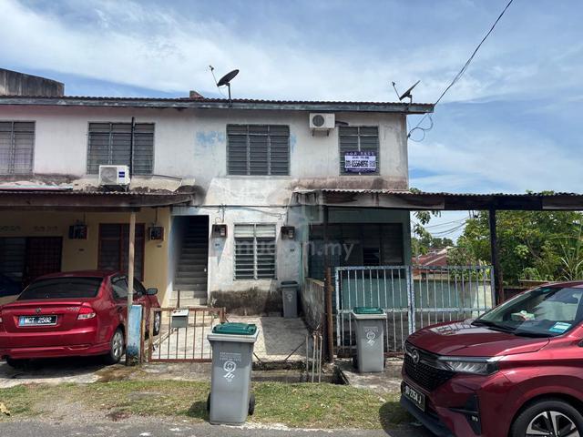 [UNIT TEPI] Townhouse Taman Sri Pelangi, Sungai Petai, Alor Gajah 1