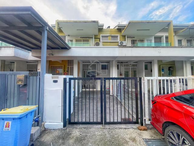 FULLY FURNISHED & REFURBISHED UNIT - Townhouse Pearl Villa SP4 1