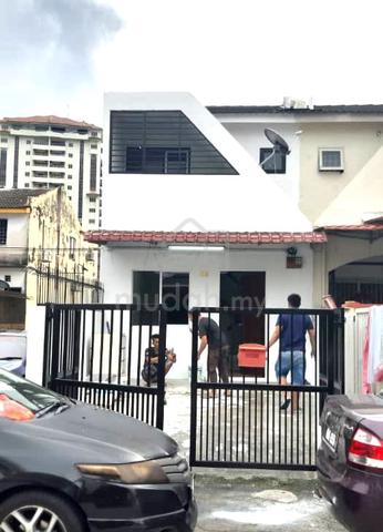 HOT DEAL! Renovated Double Storey END LOT @ Taman Bunga Cempaka 1