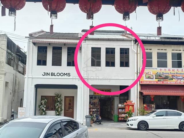 Double Shop 1st floor  For Rent  -near pasar 1