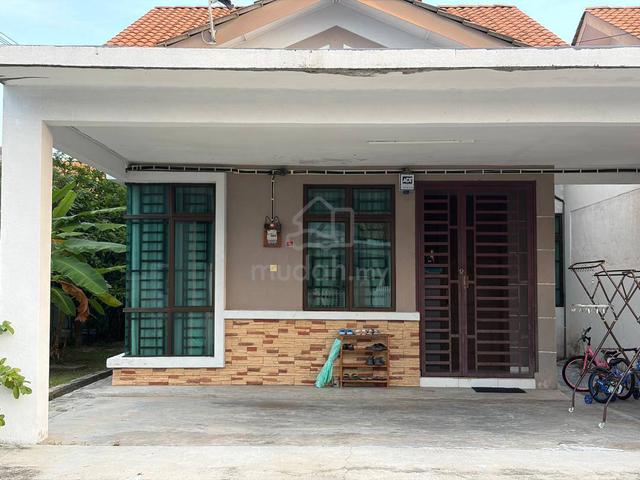 [Free 3 aircond] Semi D setingkat Bukit Melaka untuk dijual 1