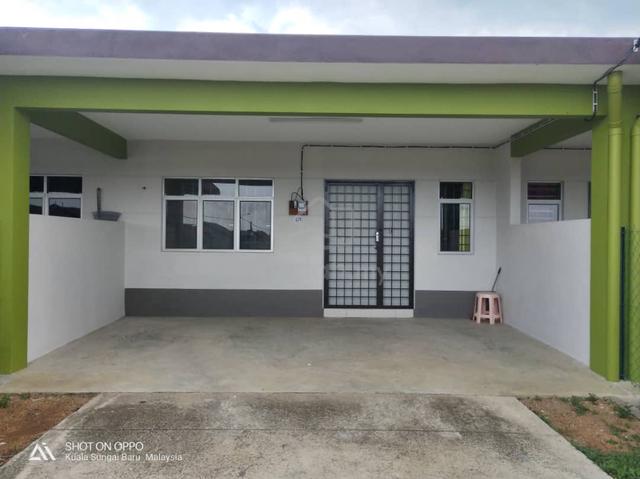 Taman Ayer Molek Perdana Kuala Sungai Baru, Melaka 1