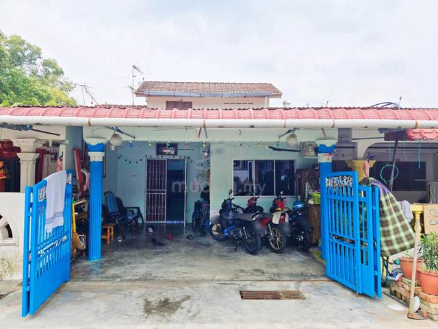 [Renovated] Teres Satu Setengah, Taman Gunung Mas, Tampin 1