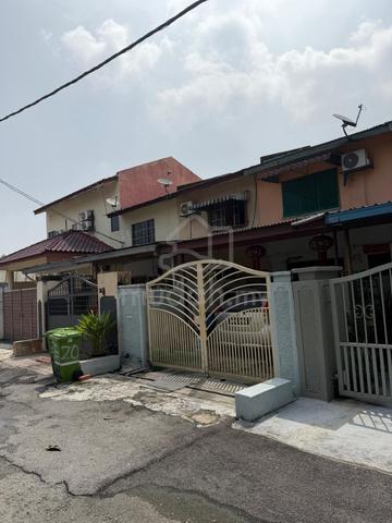 House for Sale in Taman Kok Lian, KL | 2 Bedrooms  1
