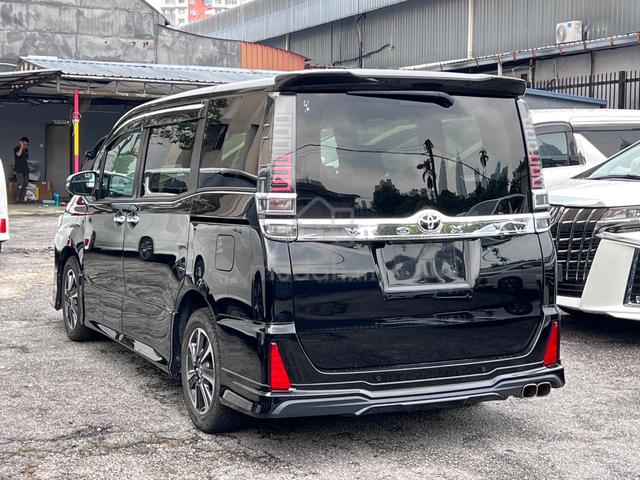 2021 Toyota VOXY 2.0 ZS KIRAMEKI III🔥120% LOAN🔥 - 2