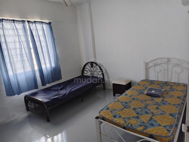 Bilik sewa Apartment Desa Putra  1