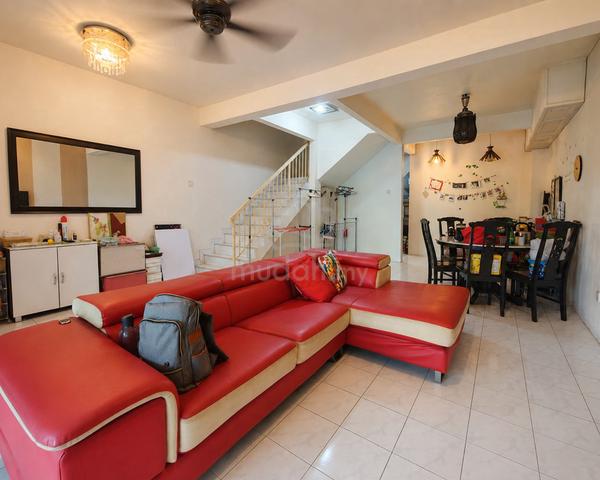 Double Storey House Fully Renovated 18x65 @ Kemuning Greenhills 2 1