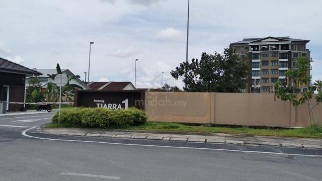 Stutong Tiarra 1