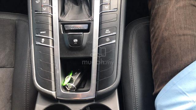 2015 Porsche MACAN 3.0 S (loan kedai) - 2