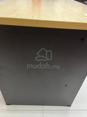Office Table 4 Feet - photo 2 of 6