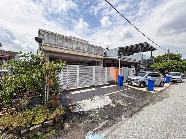 ENDLOT FULLY RENOVATED 🔥 Double Storey Seksyen 27 Shah Alam FOR SALE! 1
