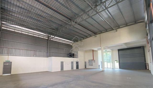 Nibong Tebal 2.5 Storey Detached Facoty Corner Unit Facing Road 1