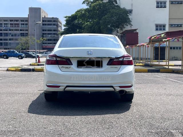 2017 Honda ACCORD 2.0 VTi-L FACELIFT (A) F*LOAN - 4