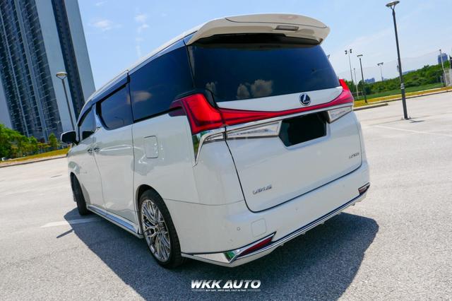 LEXUS LM350 Convert by TOYOTA ALPHARD 2.5 PRE OWN - 5