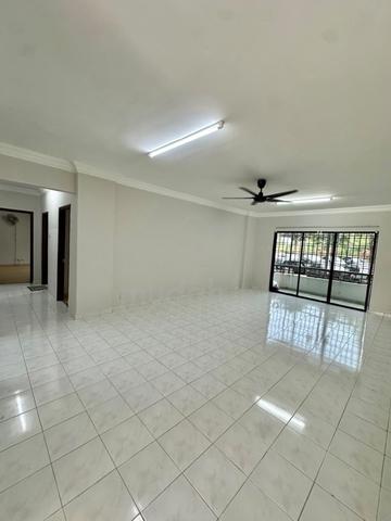 Seri Mutiara Apartments (Seri Alam) 1