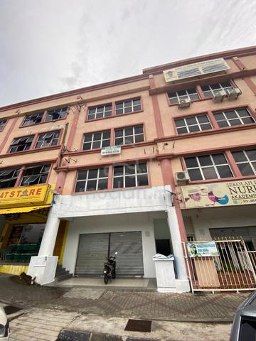 [Tingkat 1] Kedai kosong near Masjid Putra Nilai untuk DISEWA !!✨ 1